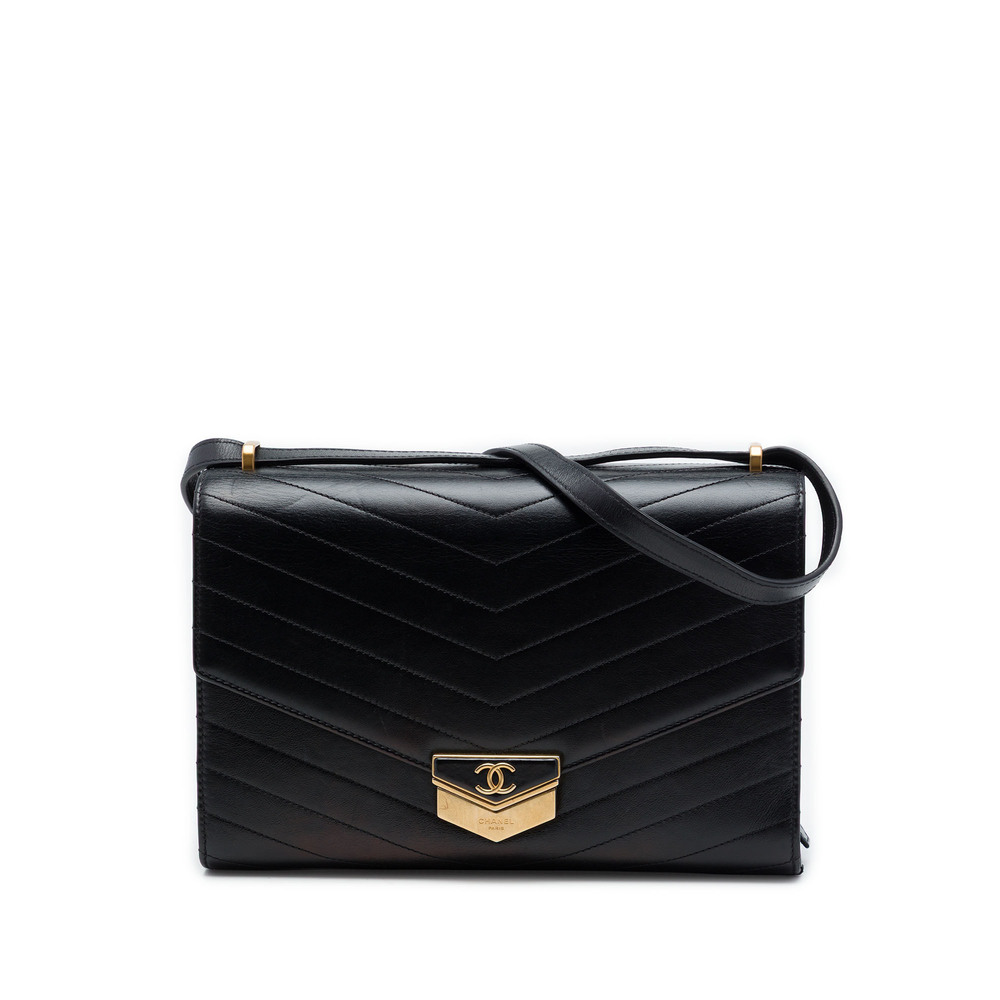 Pre-Loved Chanel CC Chevron Calfskin Medal Flap
